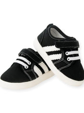 Load image into Gallery viewer, Andy Black Squeak Tennis Shoe