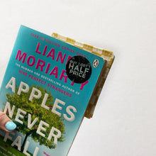 Load image into Gallery viewer, Corner Fabric Bookmark- Boho