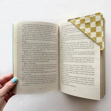 Load image into Gallery viewer, Corner Fabric Bookmark- Boho