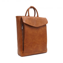 Load image into Gallery viewer, Evie Backpack- Camel