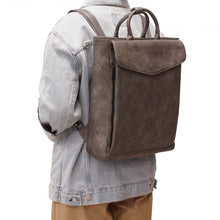 Load image into Gallery viewer, Evie Backpack- Camel